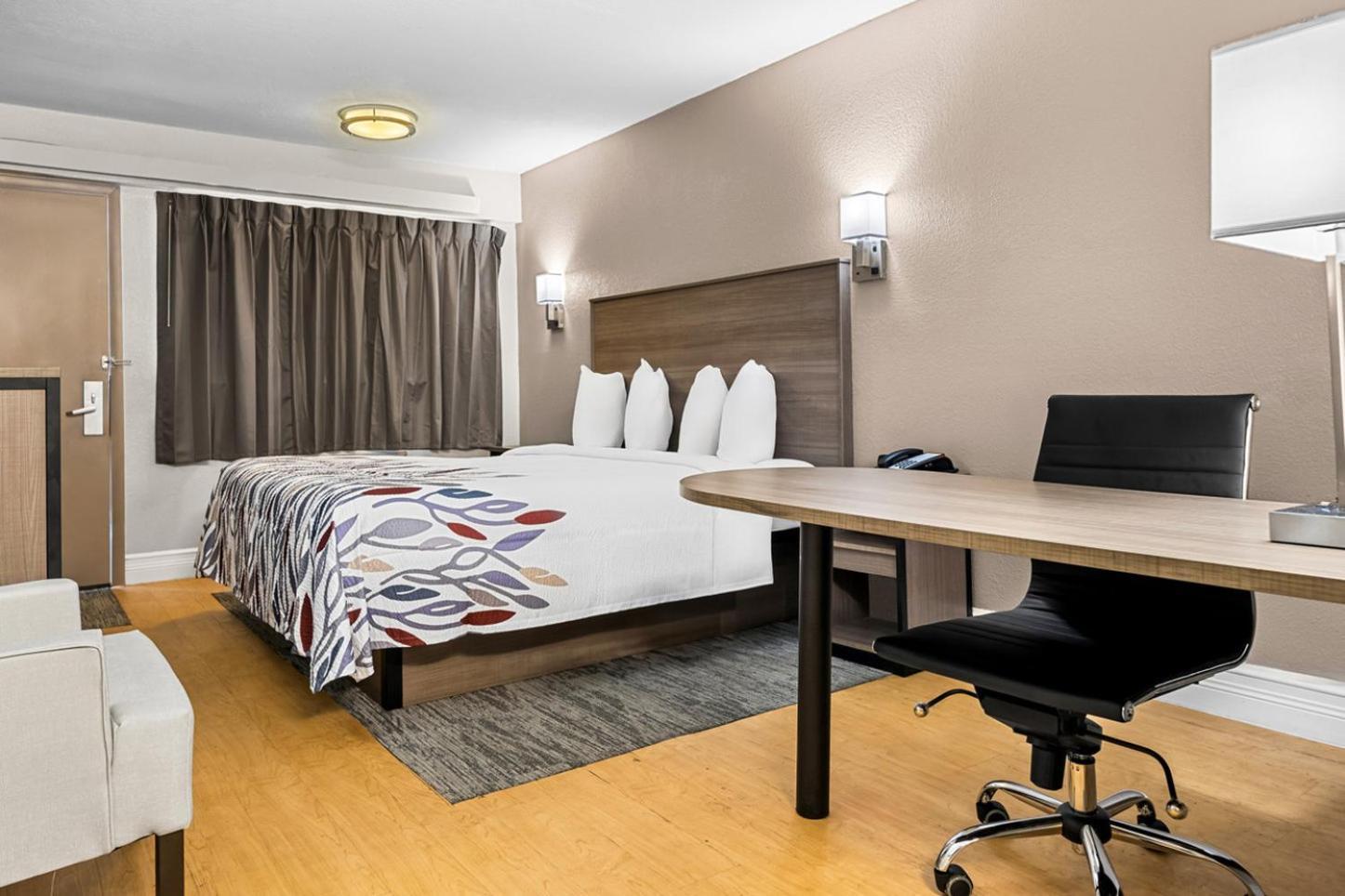Red Roof Inn Tampa Fairgrounds - Casino Mango Extérieur photo