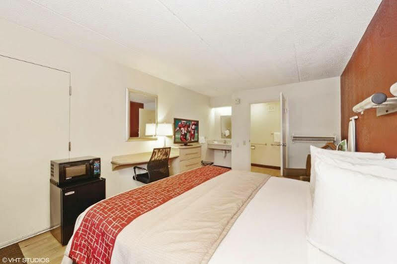 Red Roof Inn Tampa Fairgrounds - Casino Mango Extérieur photo